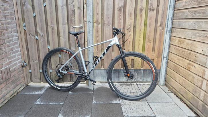 Zeer nette Scott scale 965 maat L, Fietsen en Brommers, Fietsen | Mountainbikes en ATB, Zo goed als nieuw, Overige merken, Ophalen