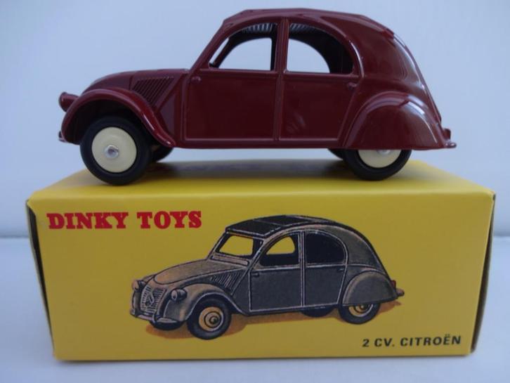 Citroen 2CV donker rood nr: 24T van Dinky Toys 1/43, Hobby en Vrije tijd, Modelauto's | 1:43, Nieuw, Auto, Dinky Toys, Ophalen of Verzenden