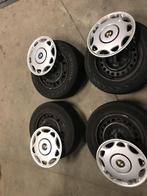 Wieldoppen 15-inch BMW met winterbanden, Auto diversen, Wieldoppen, Ophalen of Verzenden, Gebruikt