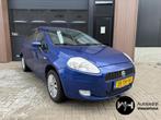 Fiat Grande Punto 1.4 Edizione Blue & Me Airco NIEUWE APK, Auto's, Voorwielaandrijving, 4 cilinders, Grande Punto, Origineel Nederlands
