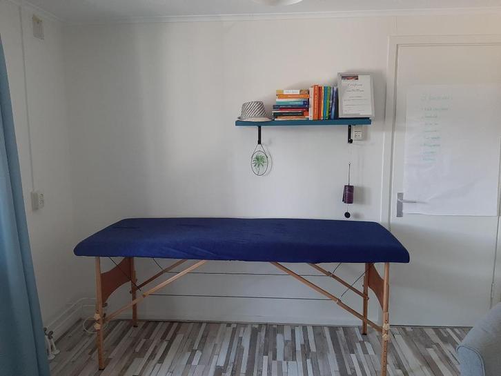 massagetafel incl hoeslaken en accessoires, Sport en Fitness, Massageproducten, Zo goed als nieuw, Massagetafel, Ophalen