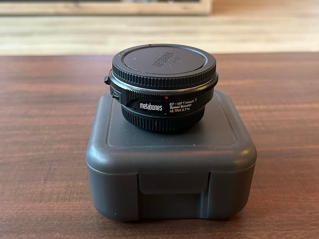 Metabones Speedbooster EF-MFT Ultra 0.71x mount T ZGAN, Ophalen of Verzenden, Zo goed als nieuw, Toebehoren