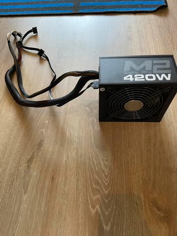 M2 Silent Pro 420W voeding beschikbaar voor biedingen