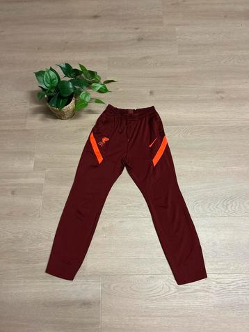 Liverpool broek beschikbaar voor biedingen