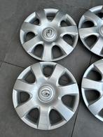 Aygo nıeuw model wiel doppen set 15 inc nog hele mooıe set, Auto diversen, Wieldoppen, Ophalen of Verzenden, Zo goed als nieuw