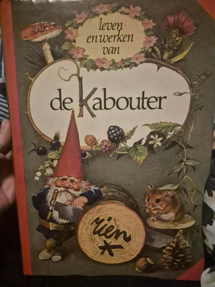 Nostalgisch Kabouterboek - Leven en Werken van de Kabouter, Boeken, Sprookjes en Fabels, Gelezen, Ophalen of Verzenden