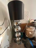 Vloerlamp zilver met zwarte kap eric kuster, Huis en Inrichting, Lampen | Vloerlampen, Ophalen