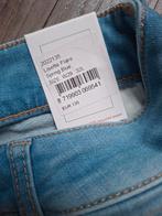 KUYICHI Lisette flared jeans W29 L32, Kleding | Dames, Spijkerbroeken en Jeans, Blauw, KUYICHI, Nieuw, Ophalen of Verzenden