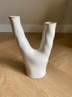 Organische vorm vaas wit - H&M Home, Huis en Inrichting, Woonaccessoires | Vazen, Wit, Aardewerk of Porselein, Nieuw, Ophalen of Verzenden