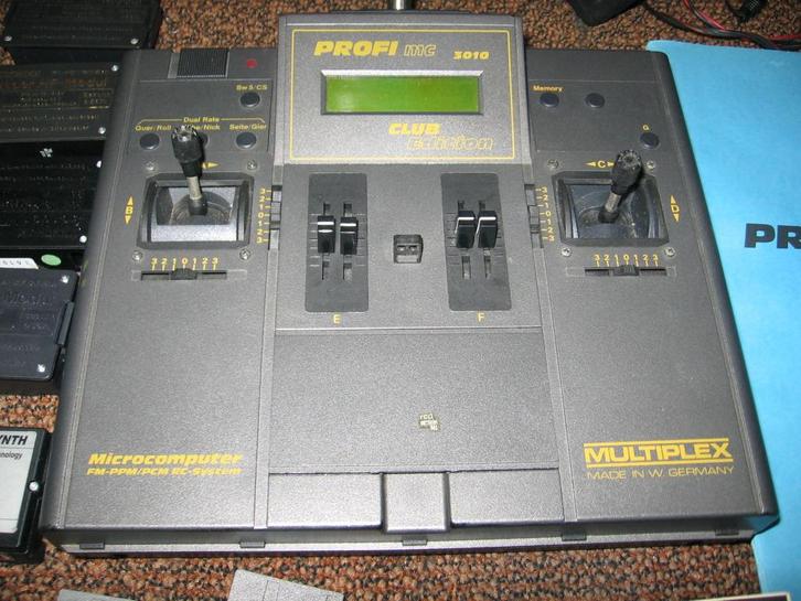Multiplex zender Profi MC 3010, Hobby en Vrije tijd, Modelbouw | Radiografisch | Overige, Zo goed als nieuw, Ophalen of Verzenden
