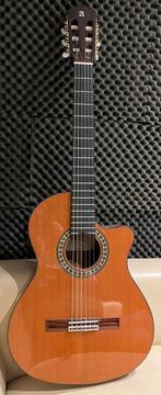 Alhambra 5p CW  E8, Muziek en Instrumenten, Ophalen, Zo goed als nieuw, Klassieke of Spaanse gitaar