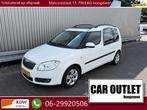 Skoda Roomster 1.2 Tour Clima, CarPlay, LM, Nw APK Pano --In, Voorwielaandrijving, Gebruikt, Zwart, Wit
