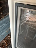Kunststof Kozijn 104x116 met Hor (beschadigd), Doe-het-zelf en Verbouw, Kozijnen en Schuifpuien, Ophalen of Verzenden, Gebruikt