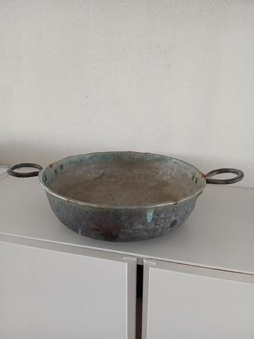 Schaal beschikbaar voor biedingen