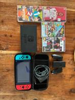 Nintendo Switch + 4 Games + 64GB en Tasje, Spelcomputers en Games, Spelcomputers | Nintendo Switch, Ophalen of Verzenden, Zo goed als nieuw