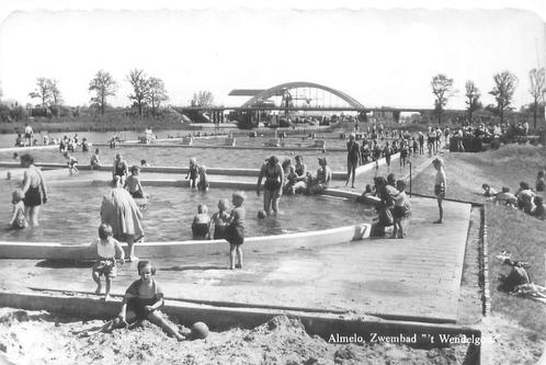 Almelo Zwembad 't Wendelgoor  (a1412), Verzamelen, Ansichtkaarten | Nederland, Gelopen, Overijssel, 1940 tot 1960, Verzenden