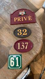 Huisnummers, Ophalen