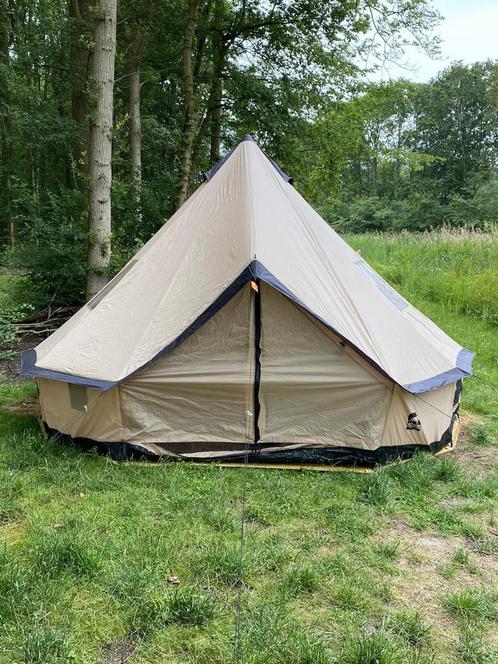 Grote tipi tent compleet met veel kampeerspullen, Caravans en Kamperen, Tenten, Zo goed als nieuw, Ophalen