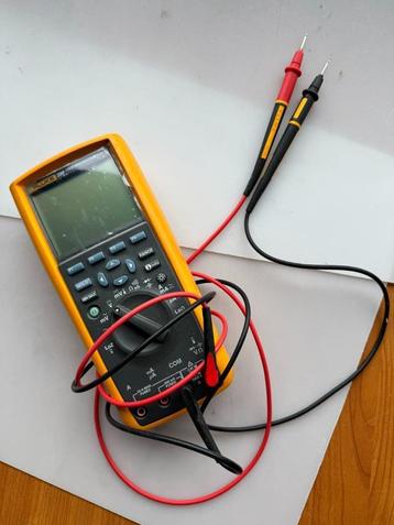 Fluke 289 True-RMS industriële multimeter met logfunctie beschikbaar voor biedingen