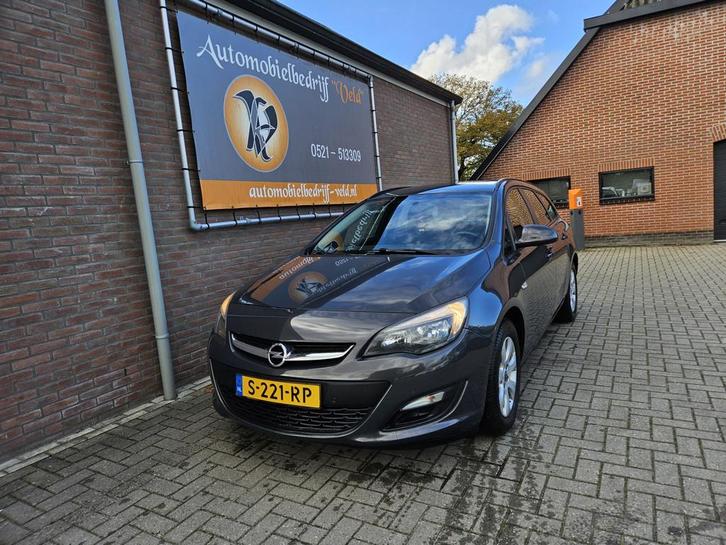 Opel Astra Sports Tourer 1.6 CDTi Sport + (bj 2014), Auto's, Opel, Particulier, Te koop, Astra, ABS, Airbags, Airconditioning