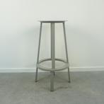 HAY Revolver Barkrukken | Licht Grijs | Metaal | Draaibaar, Huis en Inrichting, Barkrukken, -, -, 60 tot 90 cm, Met voetsteun