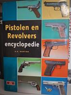 Pistolen en revolvers encyclopedie, hardcover, Boeken, Oorlog en Militair, Gelezen, Niet van toepassing, Ophalen of Verzenden
