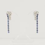 Wit gouden oorbellen/oorhangers met saffieren en diamanten, Hangers, Wit, Nieuw, Ophalen of Verzenden