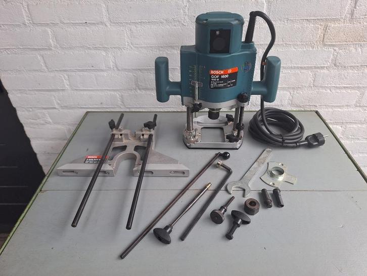 Bosch GOF1600 bovenfrees 1600w, Doe-het-zelf en Verbouw, Gereedschap | Handgereedschap, Zo goed als nieuw, Ophalen of Verzenden