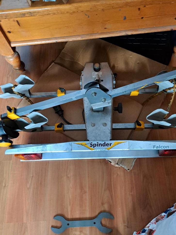 Spinder Fietsendrager - 2 Fietsen - Aluminium, Auto diversen, Fietsendragers, Gebruikt, Trekhaakdrager, 2 fietsen, Ophalen of Verzenden