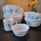 Arcopal Veronica Set - 5 Schalen & Mok, Huis en Inrichting, Keuken | Servies, Gebruikt, Ophalen of Verzenden, Glas, Kom(men)