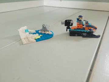 LEGO City Sneeuwscooter voor Poolonderzoek 60376 beschikbaar voor biedingen