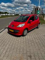 Peugeot 107 1.0 12V 5DR 2007 Rood Nw apk Nap, Voorwielaandrijving, 4 stoelen, 68 pk, Origineel Nederlands