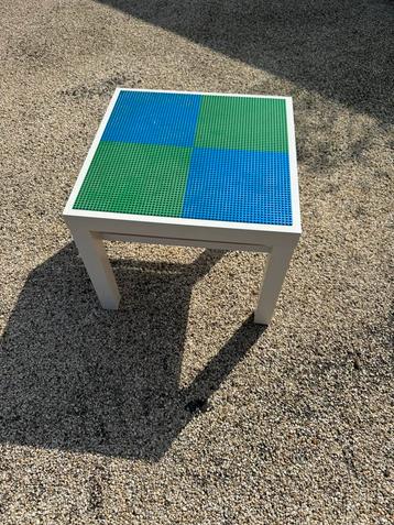 Lego Tafel beschikbaar voor biedingen