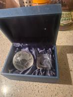 Kristallen Globe met Kaarthouder in Geschenkdoos, Antiek en Kunst, Ophalen of Verzenden