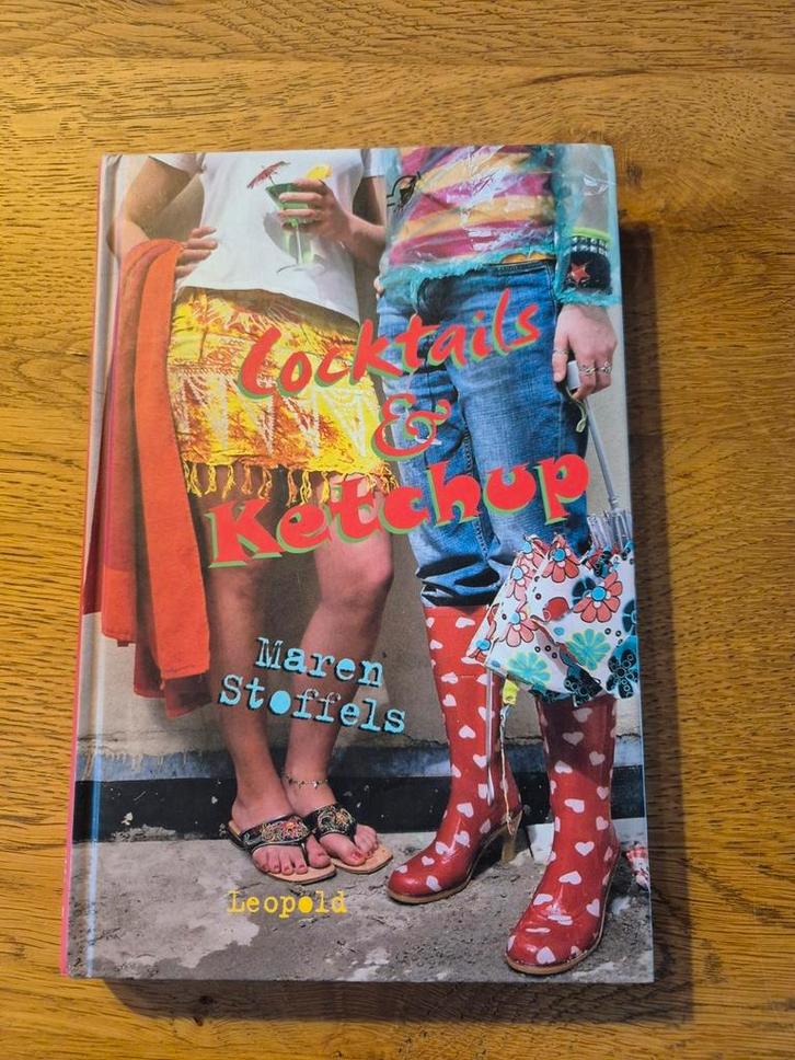 Maren Stoffels - Cocktails & Ketchup, Boeken, Kinderboeken | Jeugd | 10 tot 12 jaar, Zo goed als nieuw, Ophalen of Verzenden
