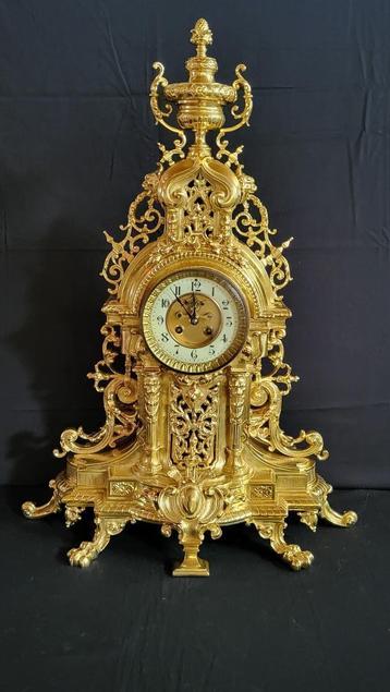Antieke Franse Bronzen Regency Style Pendule ca.1880 (2) beschikbaar voor biedingen