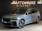 BMW X1 XDrive25e High Executive Edition M Pano/ ACC/ Camera/, Gebruikt, Zwart, Leder en Stof, Bedrijf
