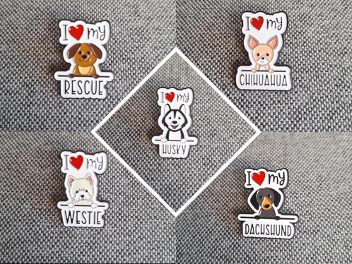 5 leuke honden pins met de tekst I love my ..... te koop, Verzamelen, Speldjes, Pins en Buttons, Nieuw, Speldje of Pin, Dier of Natuur