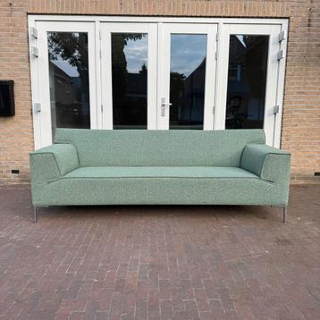 Design on Stock Bloq 3-zits – De Ploeg Taro 55 beschikbaar voor biedingen
