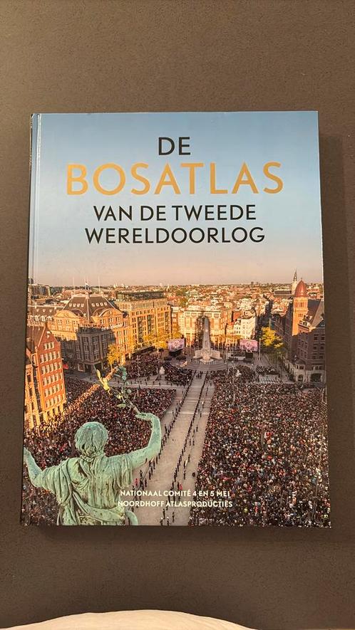 De Bosatlas van de Tweede Wereldoorlog, Boeken, Atlassen en Landkaarten, Zo goed als nieuw, Bosatlas, Nederland, 1800 tot 2000