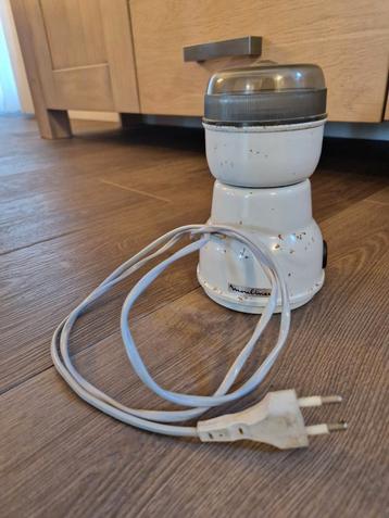 Moulinex Hakmolentje - Vintage Keukenapparaat beschikbaar voor biedingen