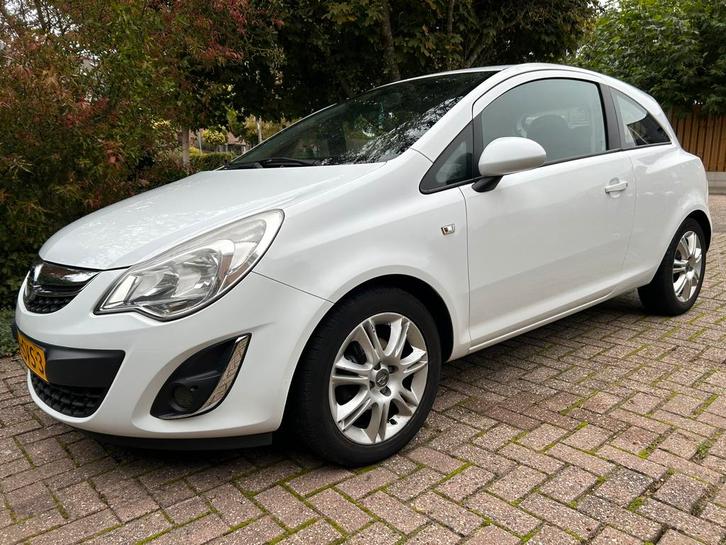 Opel Corsa 1.2 16V LPG 3D 2011 Wit, Auto's, Opel, Particulier, LPG, A, Hatchback, Handgeschakeld, Origineel Nederlands, Wit, Voorwielaandrijving