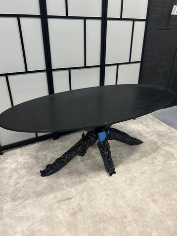 Eettafel zwart mangohout ovaal 200cm