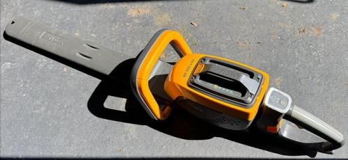 Stiga SHT 500 AE heggenschaar incl. 5.0AH accu/lader, Tuin en Terras, Heggenscharen, Zo goed als nieuw, Elektrisch, Ophalen
