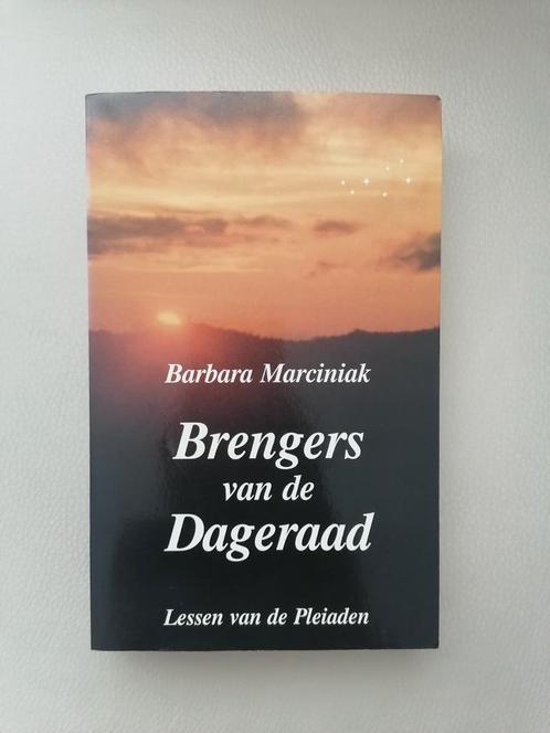 B. Marciniak - Brengers van de dageraad, Boeken, Filosofie, Zo goed als nieuw, Ophalen of Verzenden