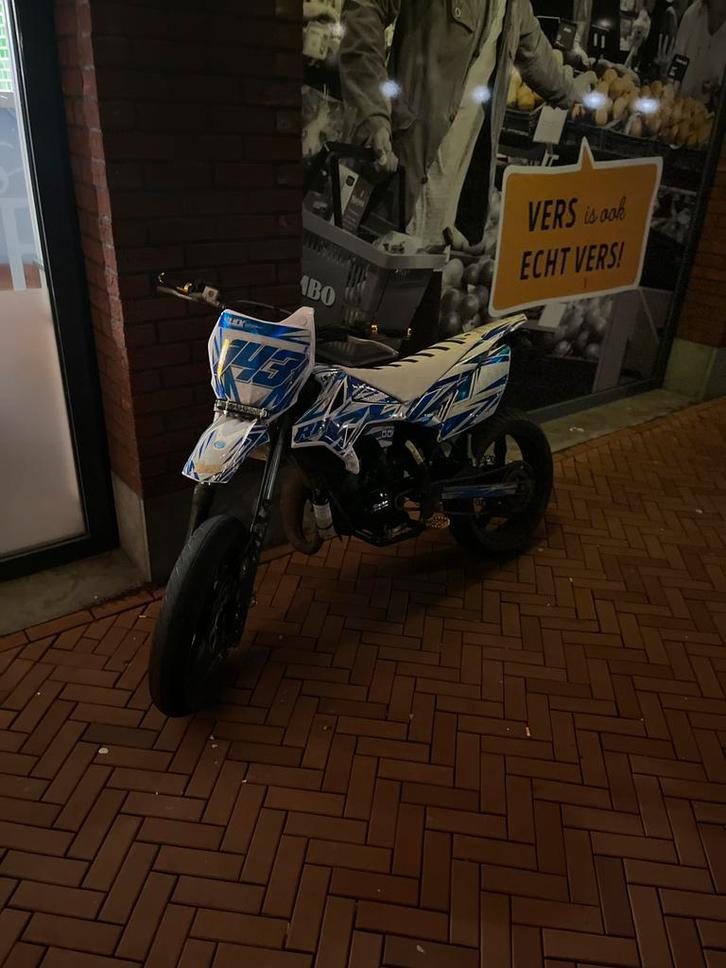 Beta rr 50 motard, Fietsen en Brommers, Brommers | Derbi, Gebruikt, Maximaal 45 km/u, Ophalen