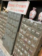 2 grote vintage industriële ladekasten met elk 40 laden, Huis en Inrichting, Kasten | Ladekasten, Ophalen, Gebruikt, 50 tot 100 cm