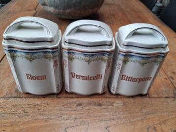 uit oma's keuken nostalgische oude porseleinen voorraadpot beschikbaar voor biedingen