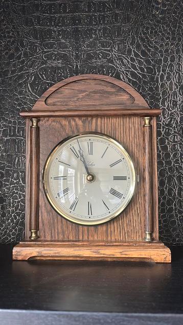 Jeka klok goed werkend beschikbaar voor biedingen