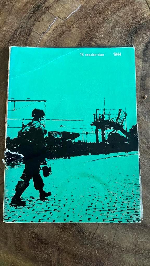 Bevrijding Eindhoven 18 september 1944 operatie market garde, Boeken, Oorlog en Militair, Gelezen, Algemeen, Tweede Wereldoorlog